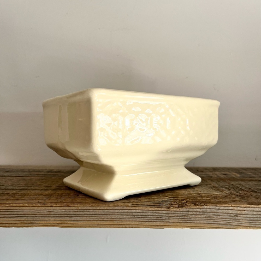 Vintage pottery planter ivory
